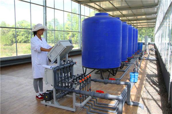 现代化农业设备促进乡村振兴的开展.jpeg 现代化农业设备促进乡村振兴的开展.jpeg